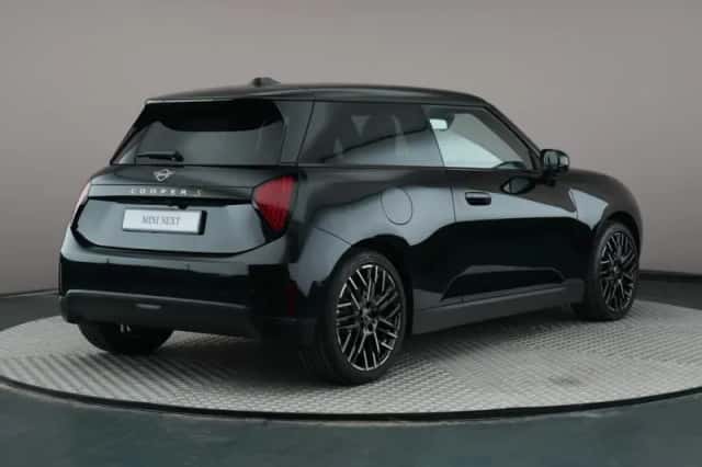 MINI Mini Electric (2025) thumbnail 2