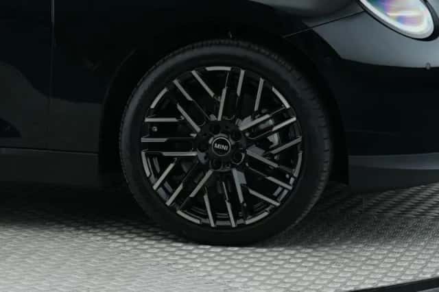 MINI Mini Electric (2025) thumbnail 6