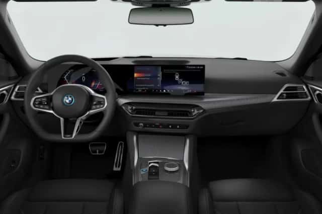 BMW i4 (2026) thumbnail 3