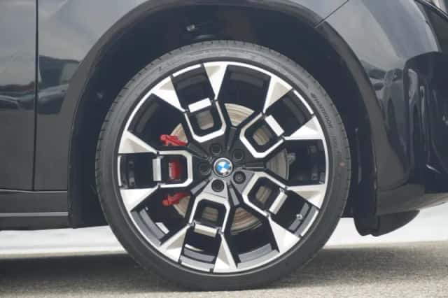 BMW iX3 (2026) thumbnail 6