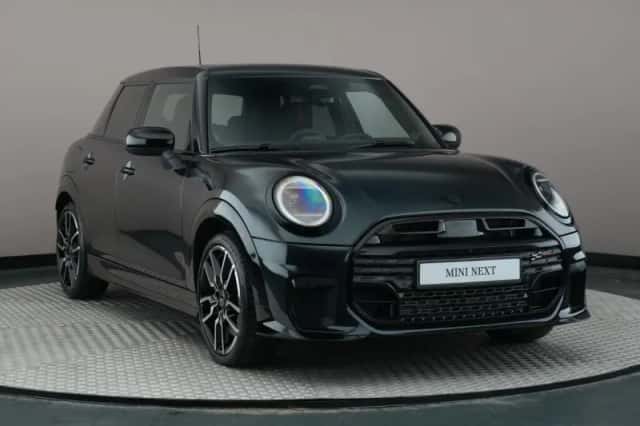 MINI Cooper (2025) thumbnail 3