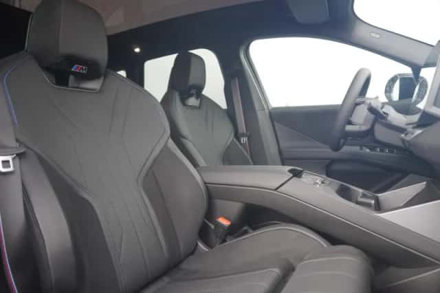 BMW iX3 (2026) thumbnail 4
