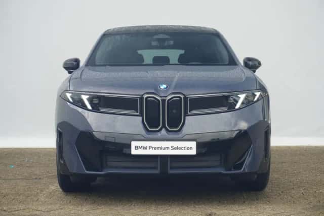 BMW iX3 (2026) thumbnail 5
