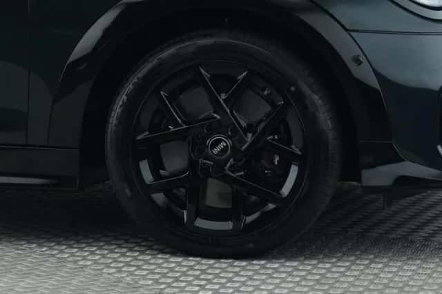 MINI Cooper (2026) thumbnail 5