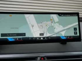 BMW iX (2026) thumbnail 18