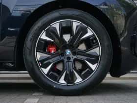 BMW iX (2026) thumbnail 6