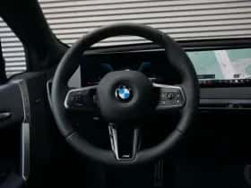 BMW iX (2026) thumbnail 10