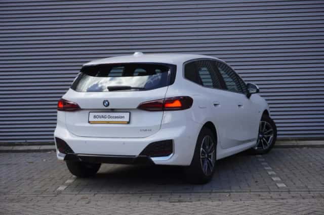 BMW 2-Serie (2024) thumbnail 2