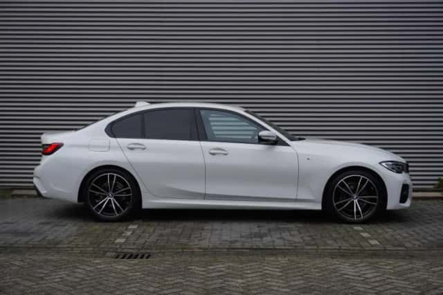 BMW 3-Serie (2021) thumbnail 4