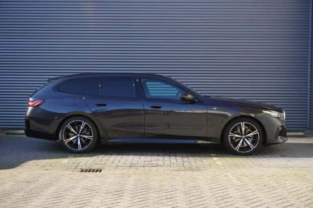 BMW 5-Serie (2025) thumbnail 4