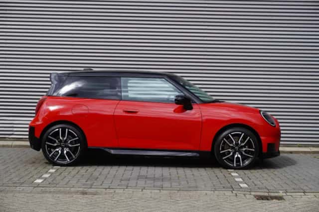 MINI Cooper (2026) thumbnail 4