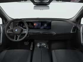BMW iX (2026) thumbnail 3