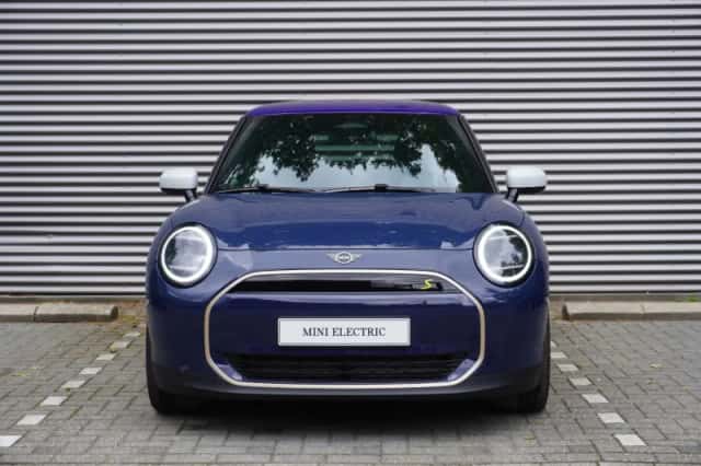 MINI Cooper (2026) thumbnail 3