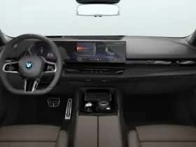 BMW i5 (2026) thumbnail 3