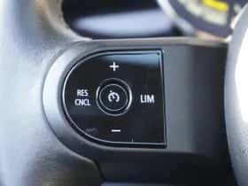 MINI Electric (2023) thumbnail 25