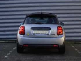 MINI Electric (2023) thumbnail 5