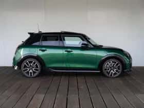 MINI Cooper (2025) thumbnail 4