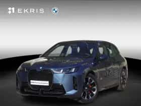 BMW iX (2025)