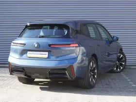 BMW iX (2025) thumbnail 2