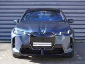 BMW iX (2025) thumbnail 3