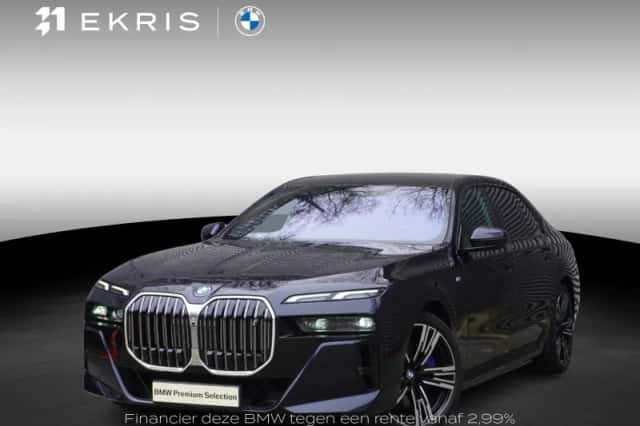 BMW i7 (2025) thumbnail 1