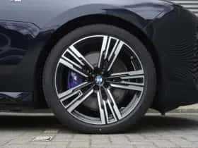 BMW i7 (2025) thumbnail 6