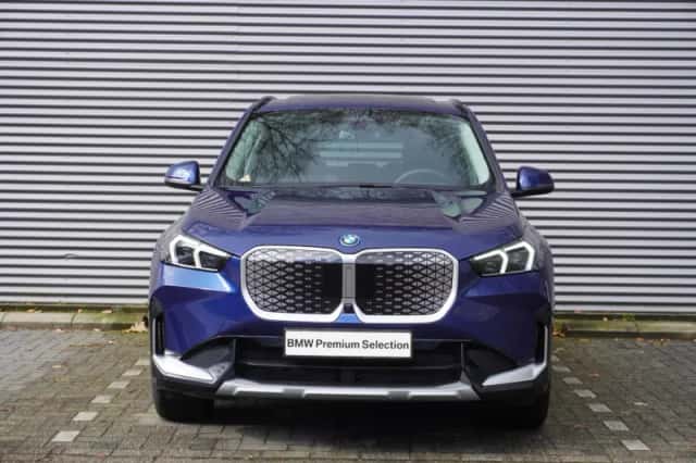 BMW iX1 (2026) thumbnail 3