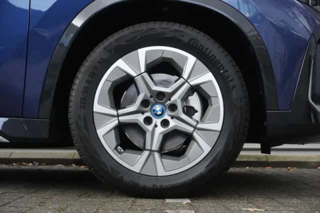 BMW iX1 (2026) thumbnail 6