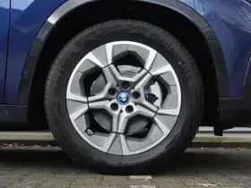 BMW iX1 (2026) thumbnail 6
