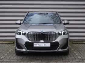 BMW iX1 (2025) thumbnail 2