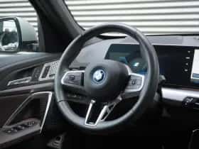 BMW iX1 (2025) thumbnail 13