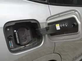 BMW iX1 (2025) thumbnail 17