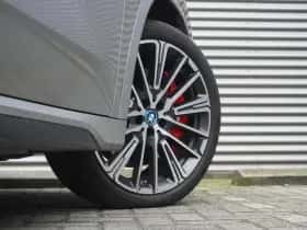 BMW iX1 (2025) thumbnail 9