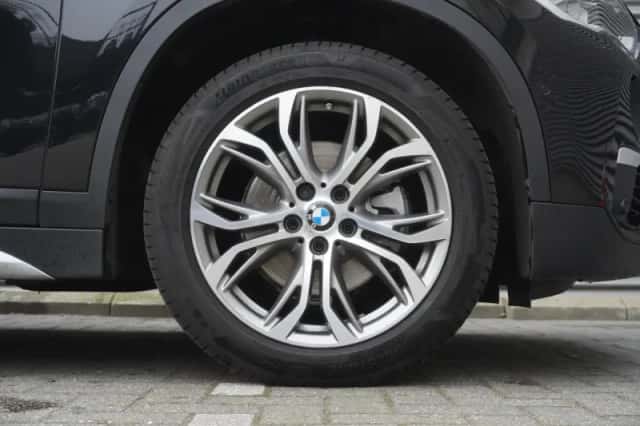 BMW X1 (2018) thumbnail 6