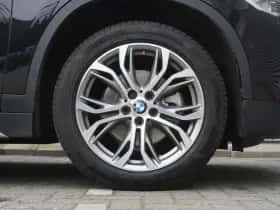 BMW X1 (2018) thumbnail 6