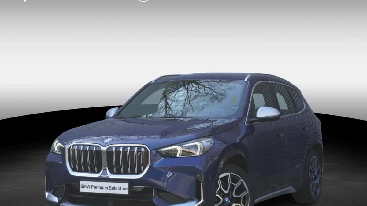 BMW iX1 (2024) — foto 1