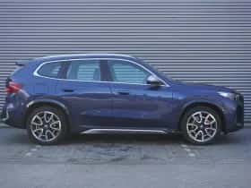 BMW iX1 (2024) thumbnail 4