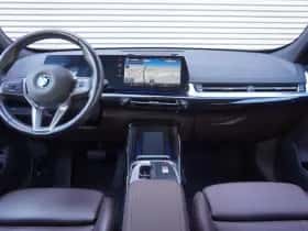 BMW iX1 (2024) thumbnail 9