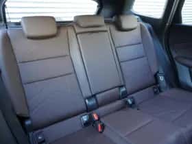 BMW iX1 (2024) thumbnail 10