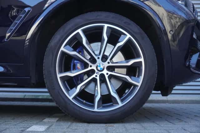 BMW X4 (2019) thumbnail 6