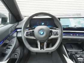 BMW 5-Serie (2024) thumbnail 12