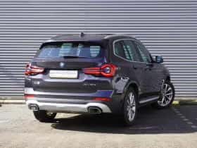 BMW X3 (2022) thumbnail 2