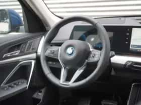 BMW iX1 (2026) thumbnail 21