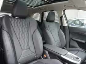 BMW iX1 (2026) thumbnail 8