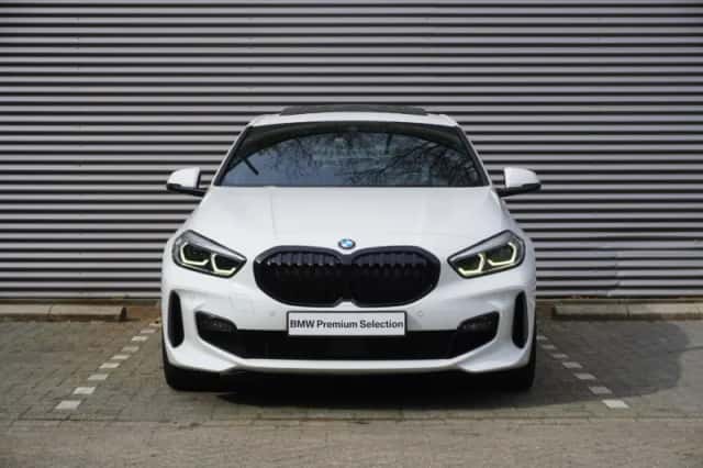 BMW 1-Serie (2022) thumbnail 3