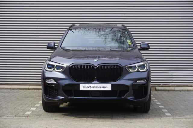 BMW X5 (2020) thumbnail 2