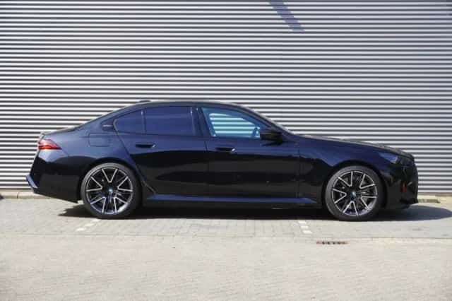 BMW M5 (2026) thumbnail 4