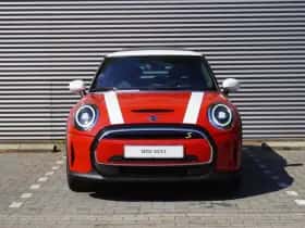 MINI Electric (2023) thumbnail 3