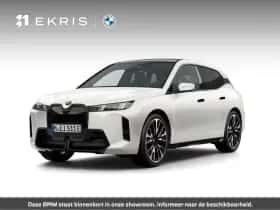 BMW iX (2026) thumbnail 1