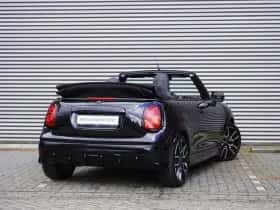 MINI Cabrio (2025) thumbnail 2